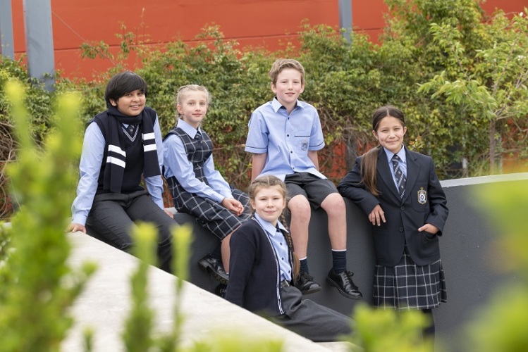 Caulfield Grammar School - Junior school uniform
